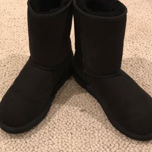 Ugg girls black boots